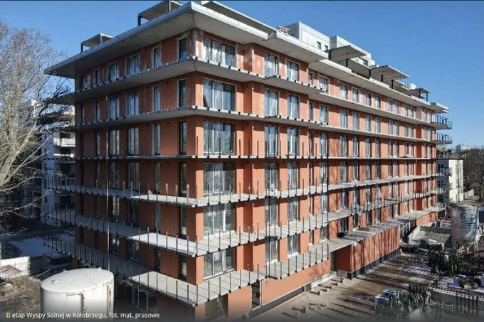 Archiwalne zdjęcie drugiego etapu Wyspy Solnej z publikacji Housemarket